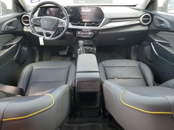 KL77LKEP2SC047309 2025 CHEVROLET TRAX - Image 8
