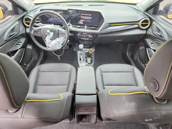 KL77LKEP2SC061145 2025 CHEVROLET TRAX - Image 8