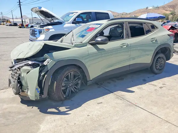 KL77LKEP2SC061243 2025 CHEVROLET TRAX - Image 1