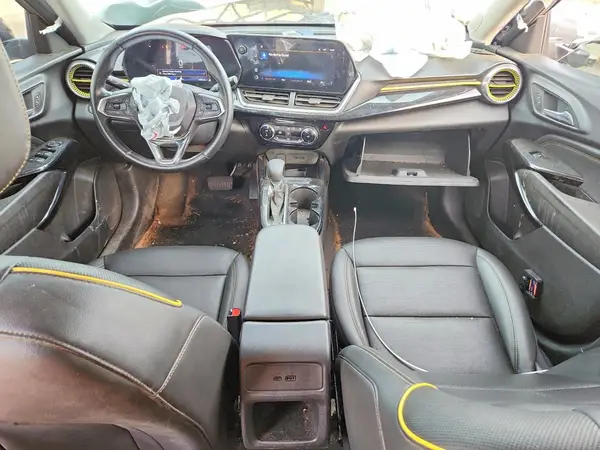KL77LKEP2SC073151 2025 CHEVROLET TRAX - Image 8
