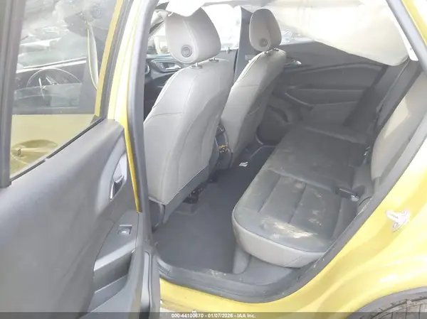 KL77LKEP2SC081069 2025 CHEVROLET TRAX - Image 8