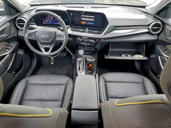KL77LKEP2SC109548 2025 CHEVROLET TRAX - Image 8
