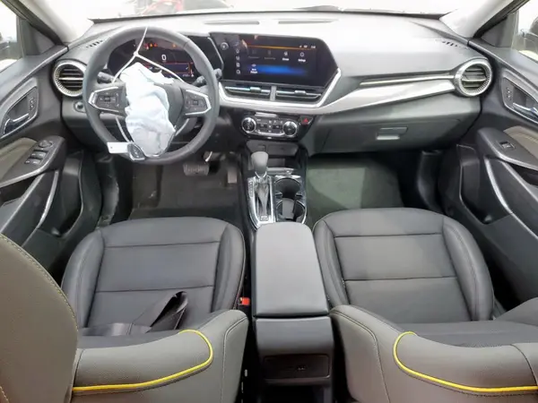 KL77LKEP2SC111252 2025 CHEVROLET TRAX - Image 8