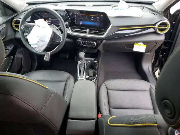 KL77LKEP2SC115057 2025 CHEVROLET TRAX - Image 8