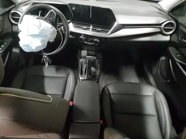 KL77LKEP2SC126320 2025 CHEVROLET TRAX - Image 8
