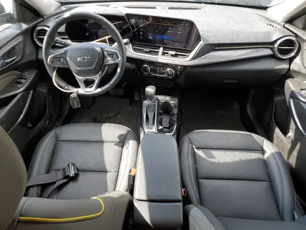 KL77LKEP2SC138452 2025 CHEVROLET TRAX - Image 8