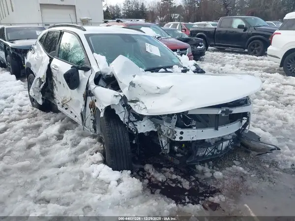 KL77LKEP2SC145806 2025 CHEVROLET TRAX - Image 1