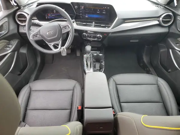 KL77LKEP2SC176845 2025 CHEVROLET TRAX - Image 8