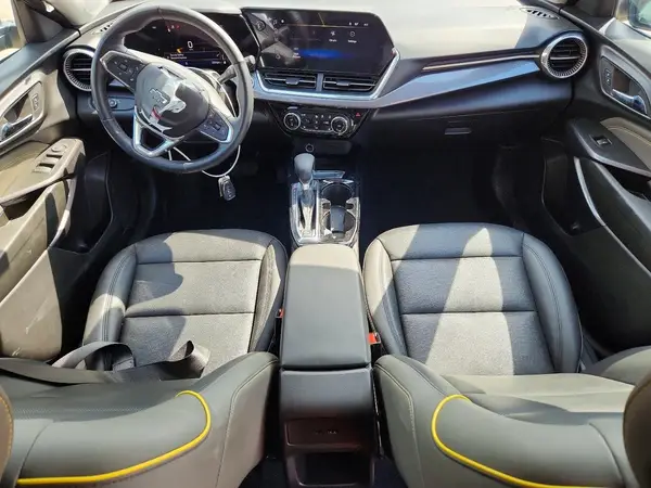 KL77LKEP2SC184248 2025 CHEVROLET TRAX - Image 8