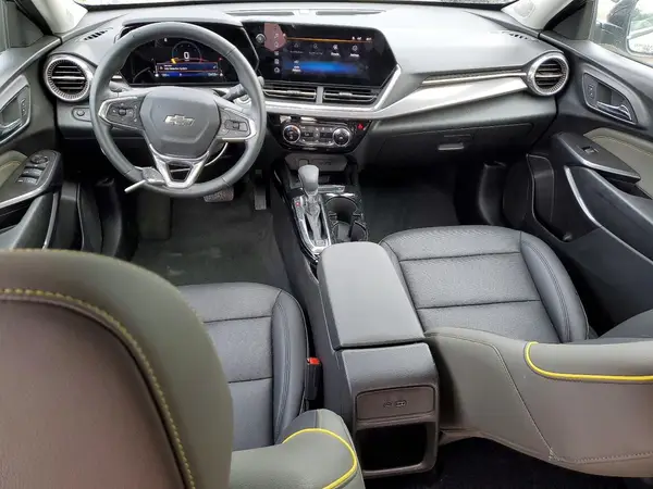 KL77LKEP2SC184914 2025 CHEVROLET TRAX - Image 8