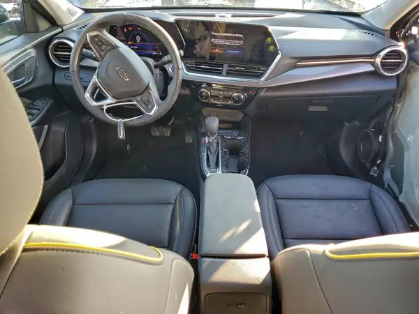 KL77LKEP2SC208709 2025 CHEVROLET TRAX - Image 8
