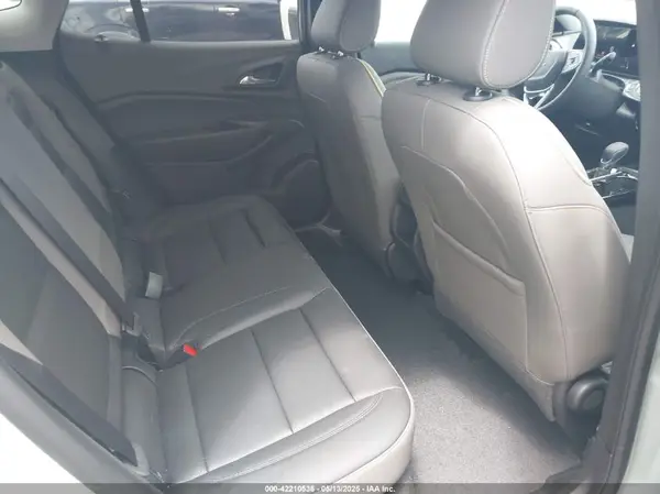 KL77LKEP2SC210881 2025 CHEVROLET TRAX - Image 8