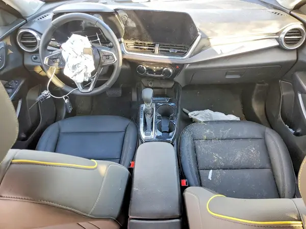 KL77LKEP2SC246604 2025 CHEVROLET TRAX - Image 8