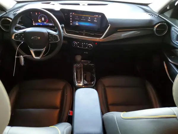 KL77LKEP2SC247557 2025 CHEVROLET TRAX - Image 8