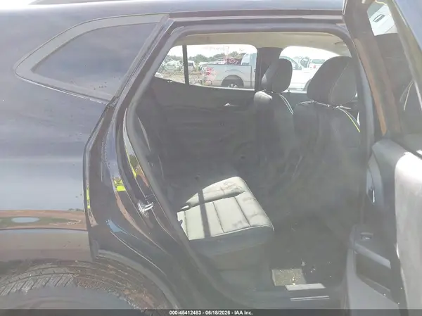 KL77LKEP3SC014643 2025 CHEVROLET TRAX - Image 8