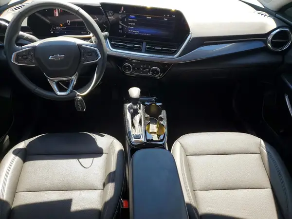 KL77LKEP3SC023746 2025 CHEVROLET TRAX - Image 8