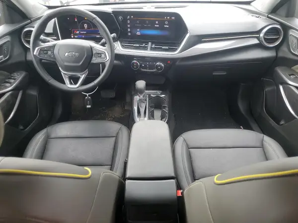 KL77LKEP3SC049036 2025 CHEVROLET TRAX - Image 8