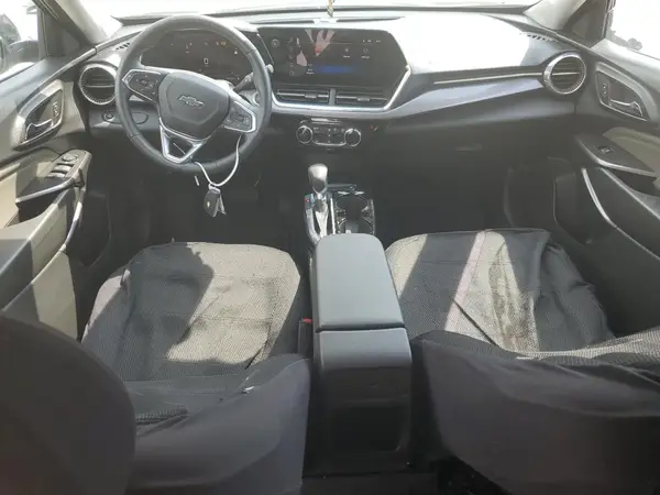 KL77LKEP3SC051286 2025 CHEVROLET TRAX - Image 8