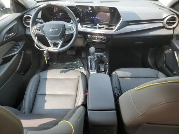KL77LKEP3SC071490 2025 CHEVROLET TRAX - Image 8