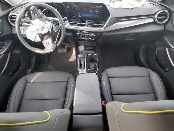 KL77LKEP3SC090685 2025 CHEVROLET TRAX - Image 8
