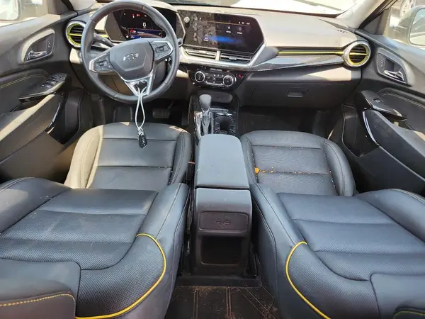 KL77LKEP3SC101104 2025 CHEVROLET TRAX - Image 8