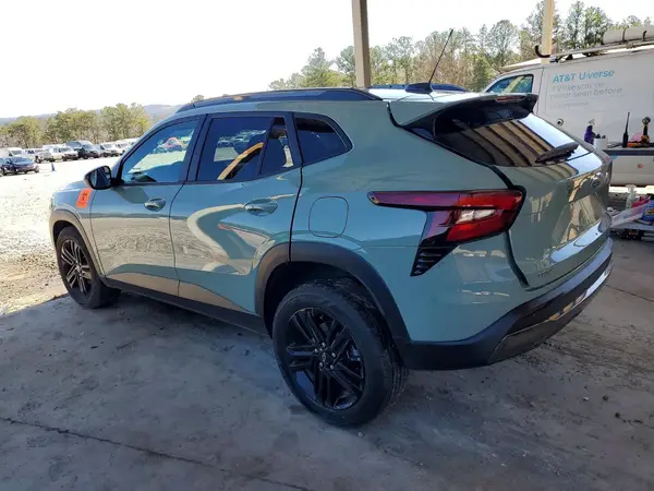 KL77LKEP3SC118792 2025 CHEVROLET TRAX - Image 2