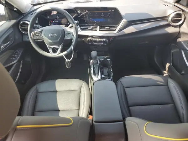 KL77LKEP3SC152277 2025 CHEVROLET TRAX - Image 8