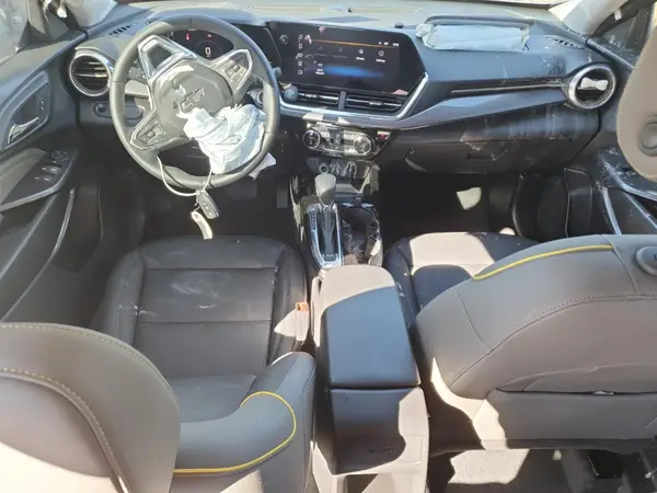 KL77LKEP3SC152988 2025 CHEVROLET TRAX - Image 8