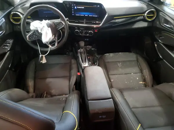 KL77LKEP3SC176580 2025 CHEVROLET TRAX - Image 8