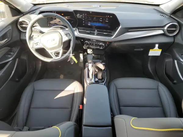 KL77LKEP3SC198403 2025 CHEVROLET TRAX - Image 8