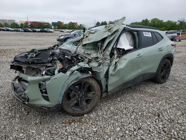 KL77LKEP3SC202840 2025 CHEVROLET TRAX - Image 1