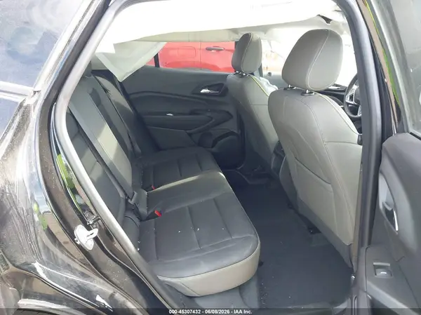 KL77LKEP3SC207228 2025 CHEVROLET TRAX - Image 8