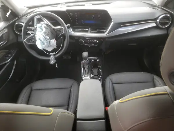 KL77LKEP3SC218908 2025 CHEVROLET TRAX - Image 8