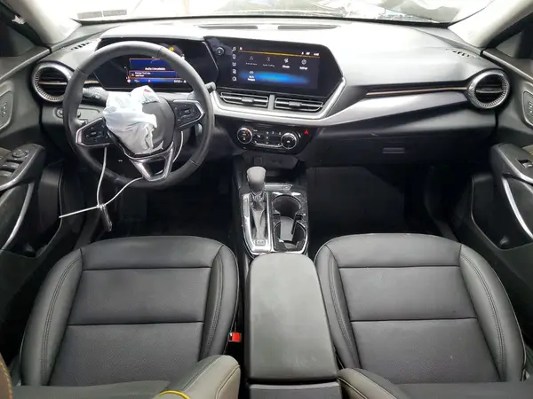 KL77LKEP3SC220254 2025 CHEVROLET TRAX - Image 8