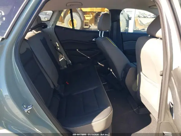 KL77LKEP3SC304221 2025 CHEVROLET TRAX - Image 8