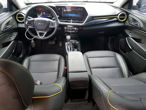 KL77LKEP4SC014067 2025 CHEVROLET TRAX - Image 8