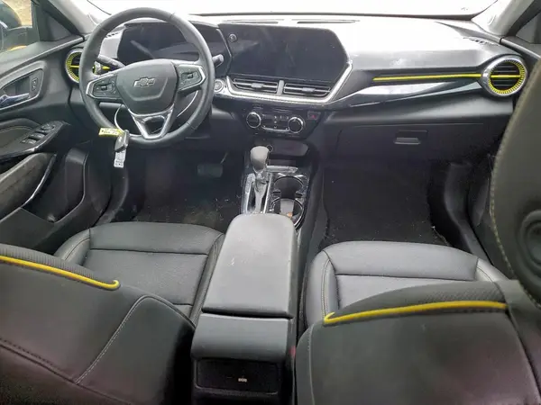KL77LKEP4SC070316 2025 CHEVROLET TRAX - Image 8