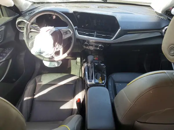 KL77LKEP4SC093949 2025 CHEVROLET TRAX - Image 8