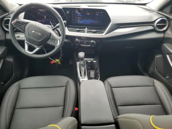 KL77LKEP4SC145595 2025 CHEVROLET TRAX - Image 8