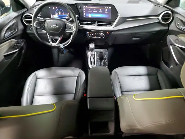 KL77LKEP4SC176328 2025 CHEVROLET TRAX - Image 8