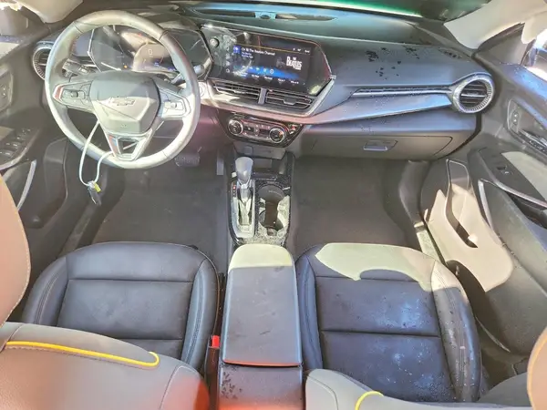 KL77LKEP4SC223163 2025 CHEVROLET TRAX - Image 8
