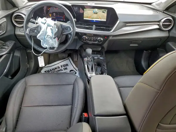 KL77LKEP4SC312666 2025 CHEVROLET TRAX - Image 8