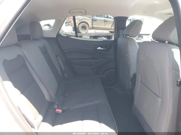 KL77LKEP4TC059043 2026 CHEVROLET TRAX - Image 8