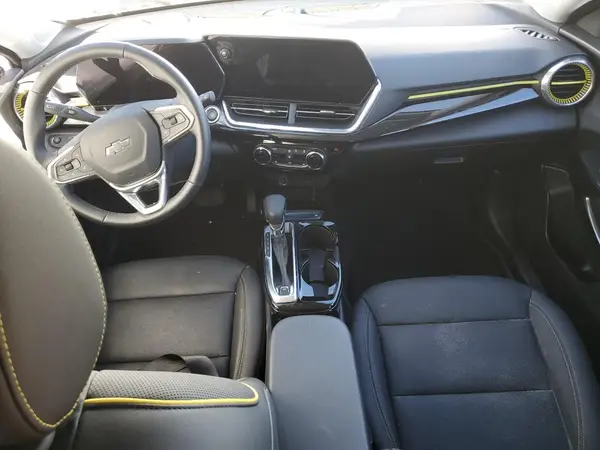 KL77LKEP5SC010545 2025 CHEVROLET TRAX - Image 8