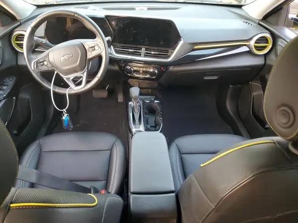 KL77LKEP5SC014305 2025 CHEVROLET TRAX - Image 8