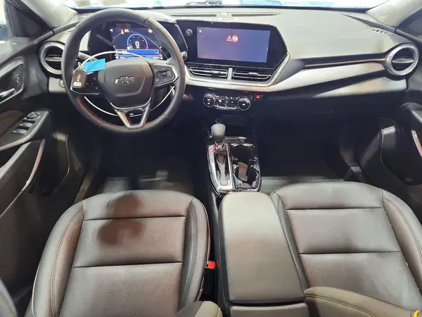 KL77LKEP5SC069692 2025 CHEVROLET TRAX - Image 8