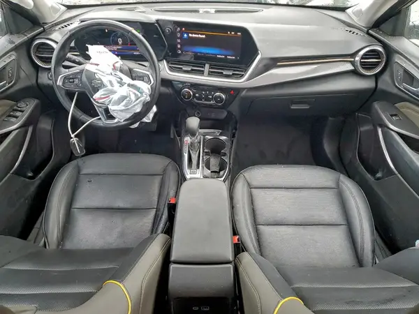 KL77LKEP5SC112203 2025 CHEVROLET TRAX - Image 8