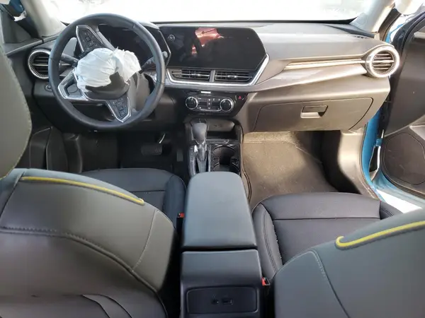 KL77LKEP5SC117952 2025 CHEVROLET TRAX - Image 8