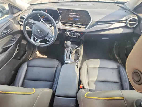 KL77LKEP5SC121063 2025 CHEVROLET TRAX - Image 8