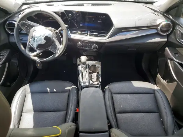 KL77LKEP5SC128367 2025 CHEVROLET TRAX - Image 8